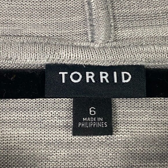 Torrid Super Soft Plush Floral Lace Inset Hoodie Size 6X Gray Pullover - Picture 4 of 11
